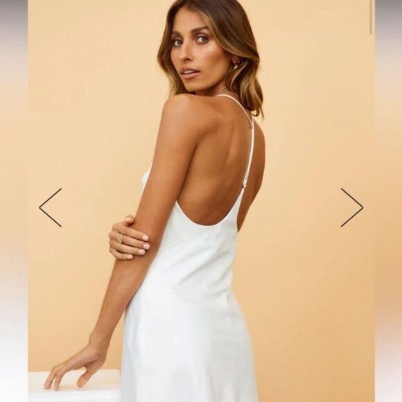 Hello Molly White Satin Lined Mini Dress Large EUC - Picture 2 of 5